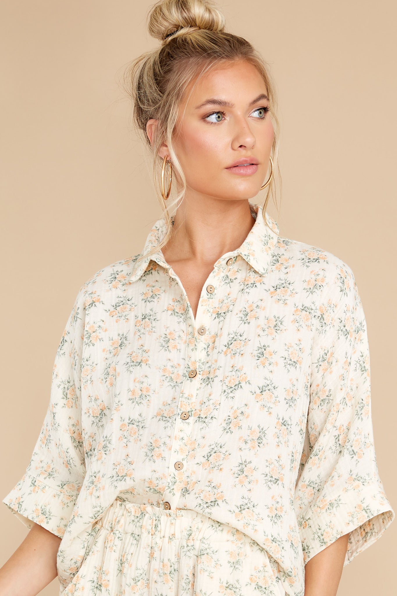 Right On Schedule Ivory Floral Print Top